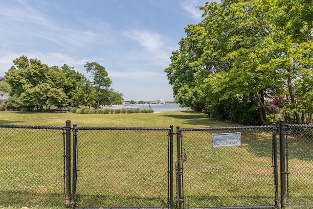 view of yard featuring a water view