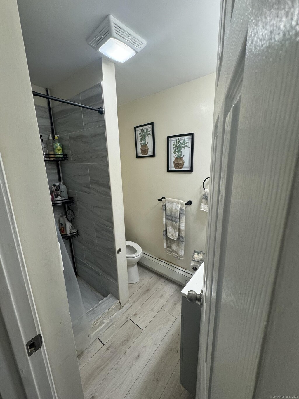 31 2nd Ave, Waterbury, CT 06710 - photo 2