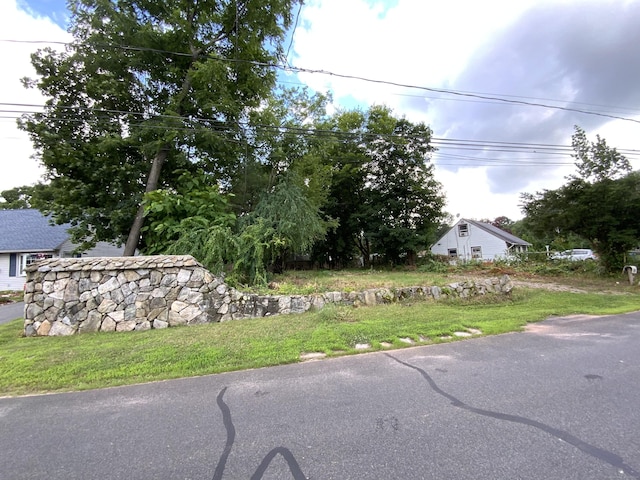 283 Glen Hills Rd, Meriden, CT 06451 - photo 2