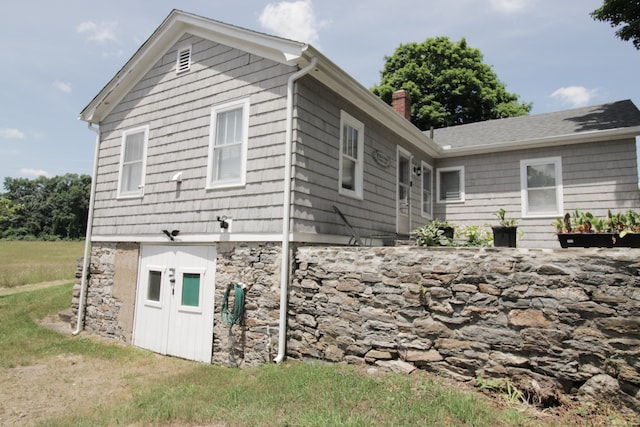 view of home's exterior