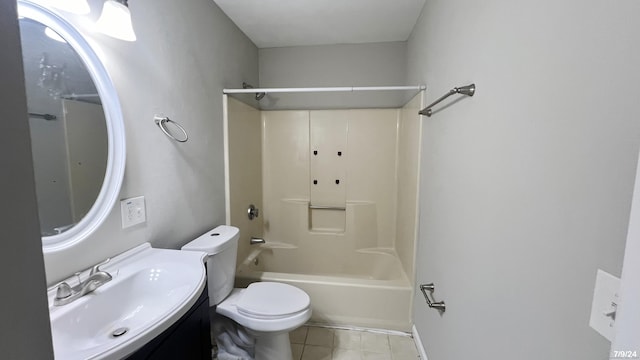 full bathroom with toilet, vanity, and bathing tub / shower combination