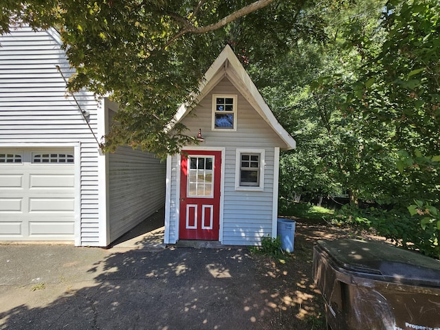 view of outdoor structure with a garage