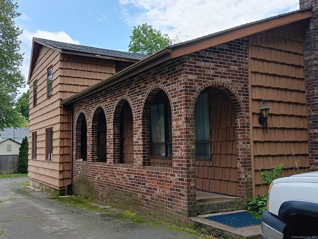 view of home's exterior