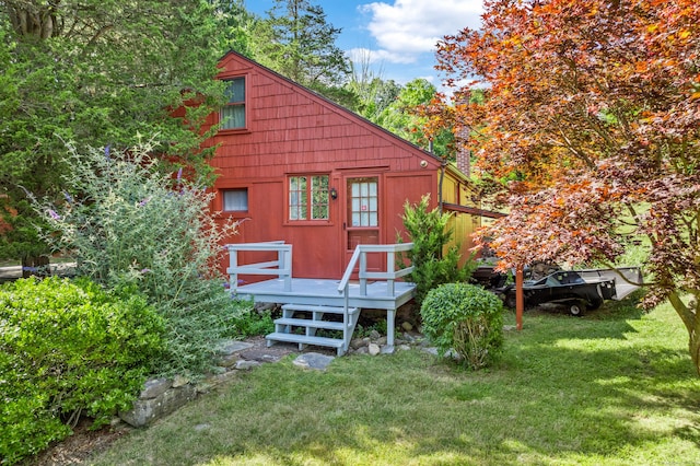 28 S Wig Hill Rd, Chester, CT 06412 - back of house featuring a deck and a lawn