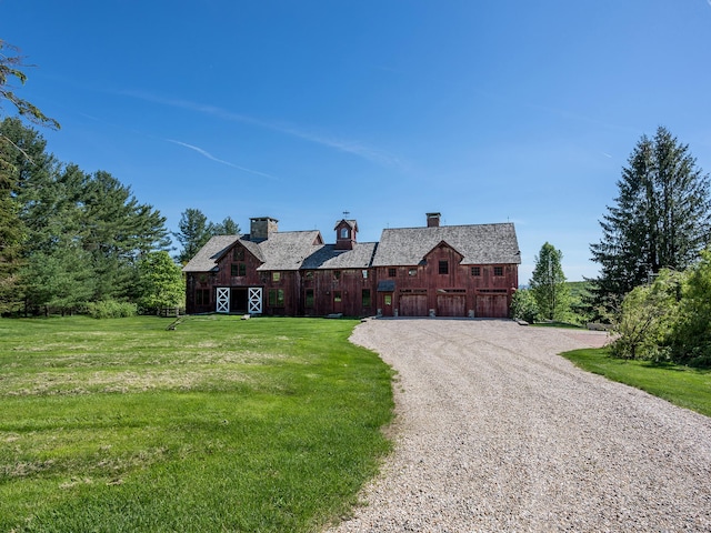 view of front of home with a front lawn