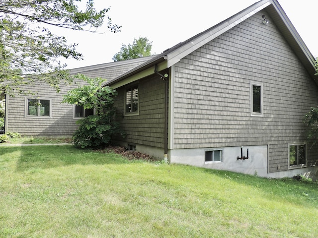 181 Scotland Rd, Sprague, CT 06330 - view of side of property with a yard