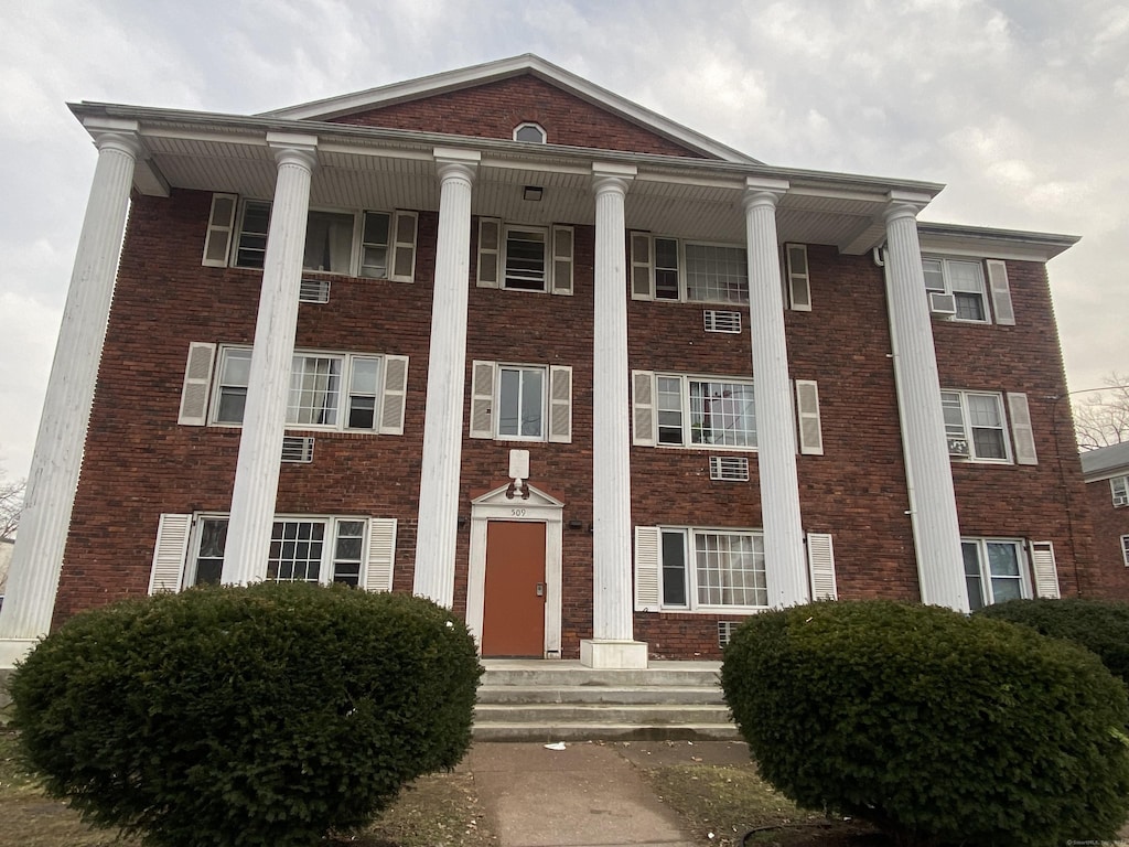 view of building exterior