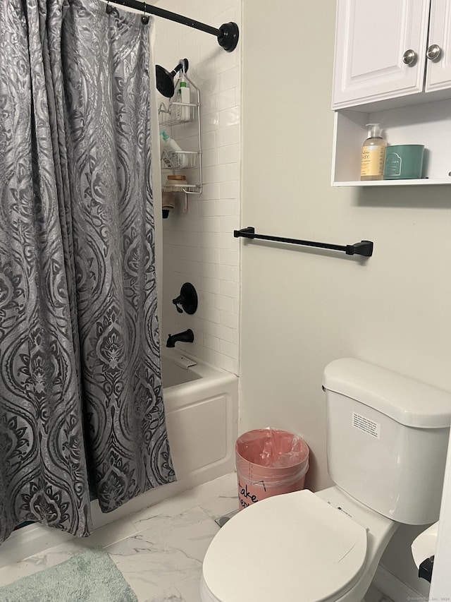 bathroom featuring shower / tub combo with curtain