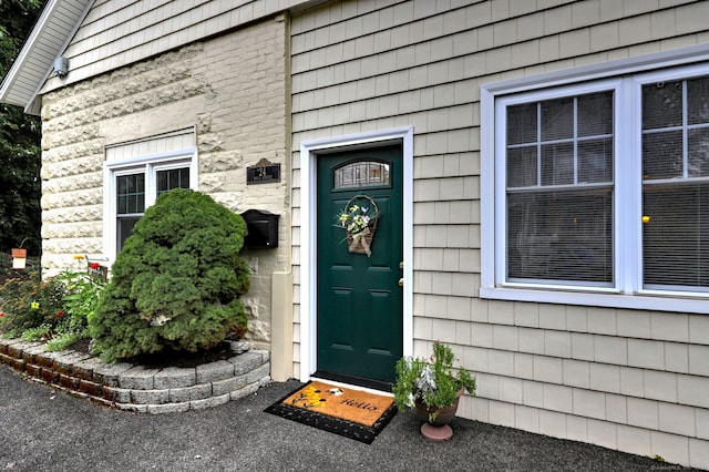 view of property entrance