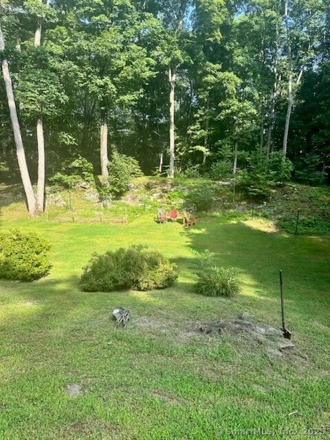 130 Valley Rd, North Branford, CT 06471 - view of yard
