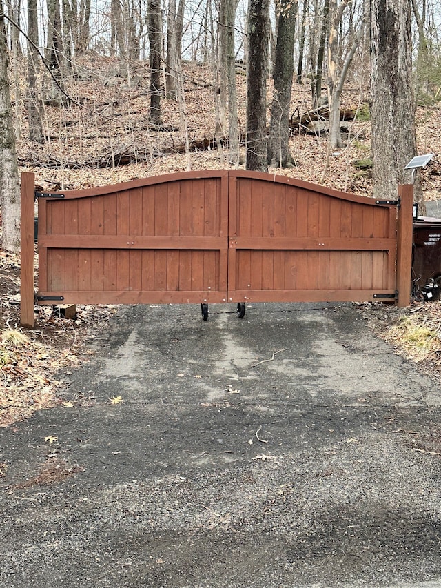 130 Valley Rd, North Branford, CT 06471 - view of gate with fence
