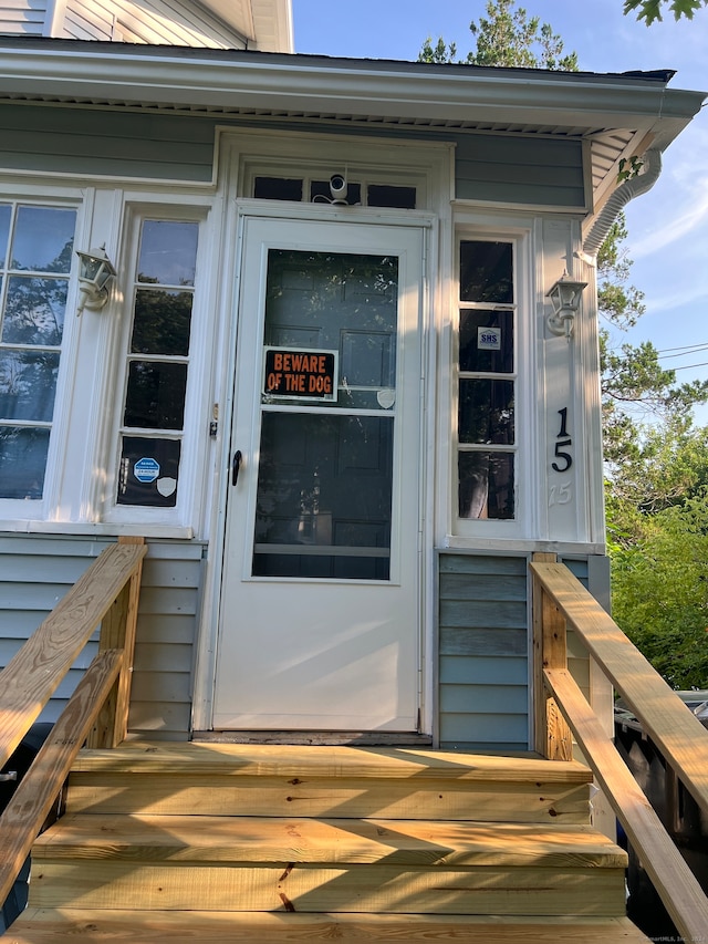 view of property entrance