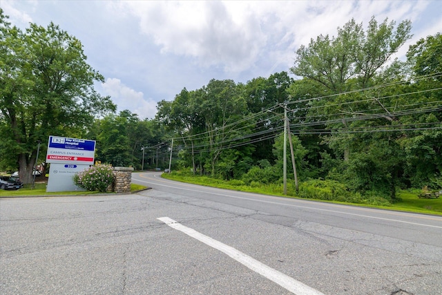 219 Pomfret St, Putnam, CT 06260
