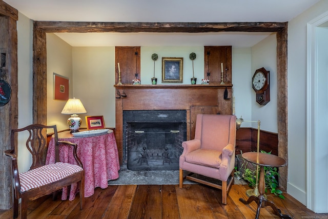 living area with wood-type flooring