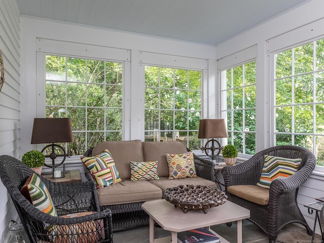 view of sunroom / solarium