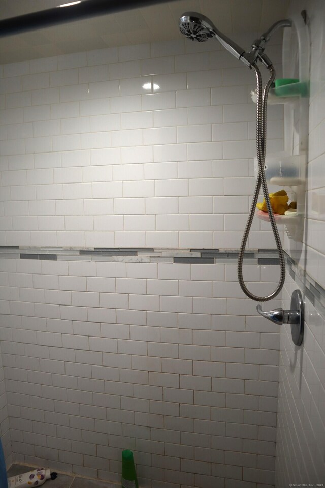 interior details with tiled shower