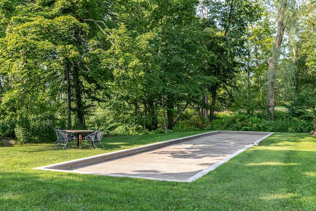 23 Mauwee Brook Way, Kent, CT 06757 - surrounding community featuring a bocce ball area and a yard