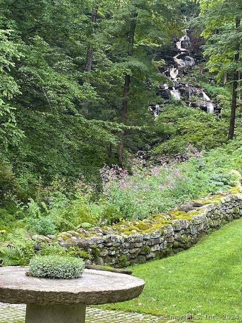 23 Mauwee Brook Way, Kent, CT 06757 - view of yard featuring a forest view