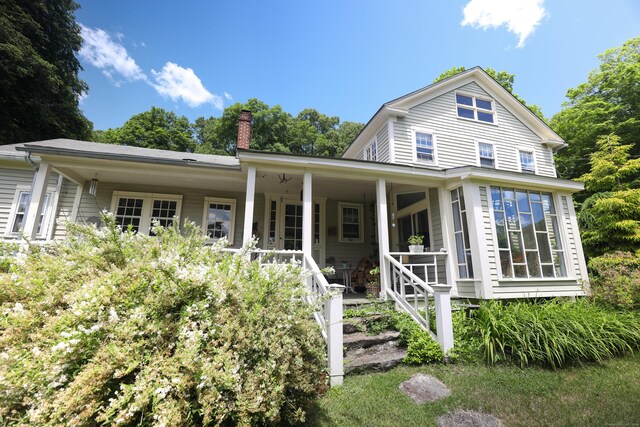 view of front facade featuring a porch