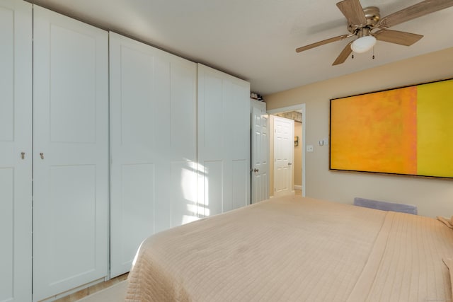 bedroom featuring ceiling fan