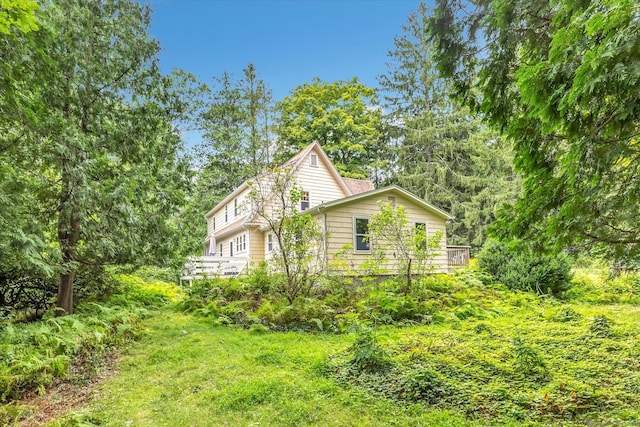 175 Sugar St, Newtown, CT 06470 - view of side of home