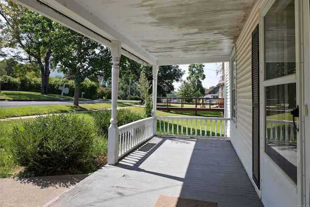 view of patio / terrace with a porch