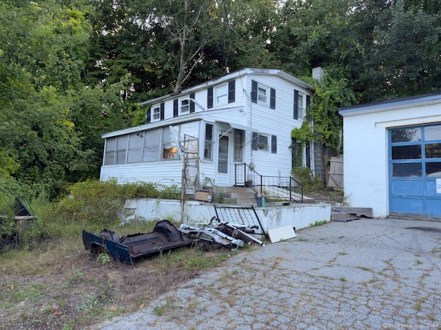 view of front of house