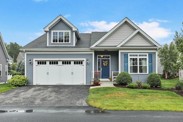 view of front of home with a front lawn