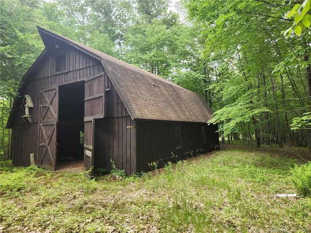 view of outbuilding