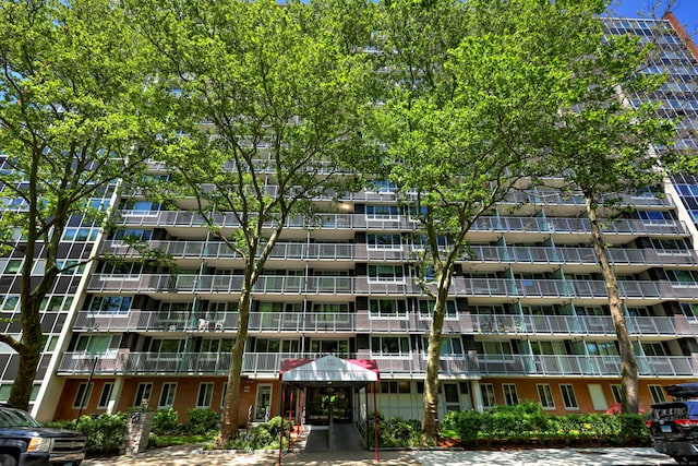 100 York St Unit 7A, New Haven, CT 06511 - view of apartment building / complex