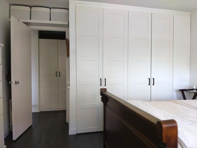100 York St Unit 7A, New Haven, CT 06511 - bedroom featuring dark wood-type flooring