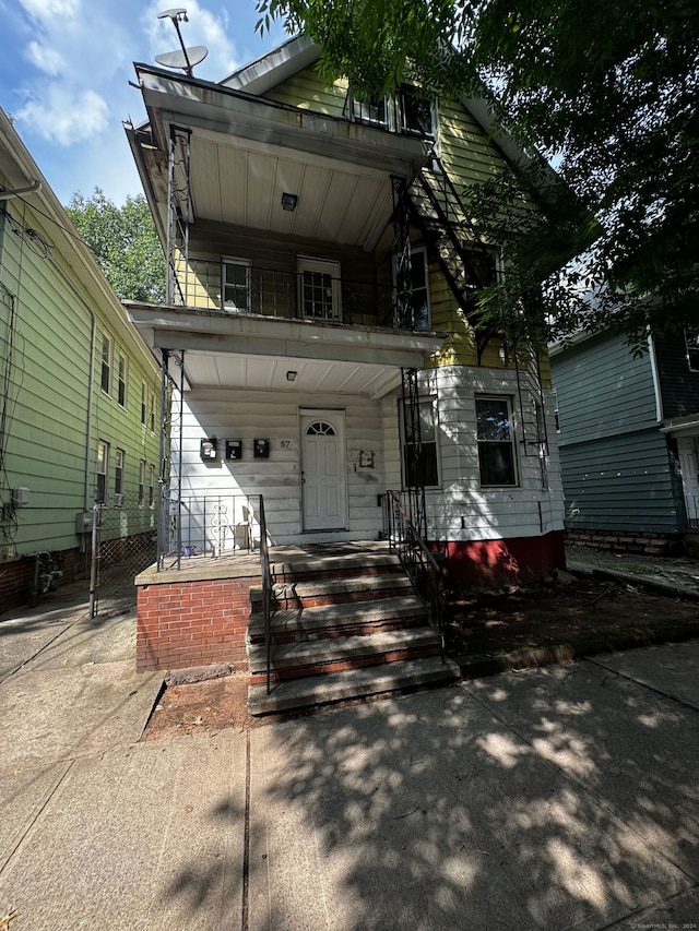 view of front of home featuring covered porch