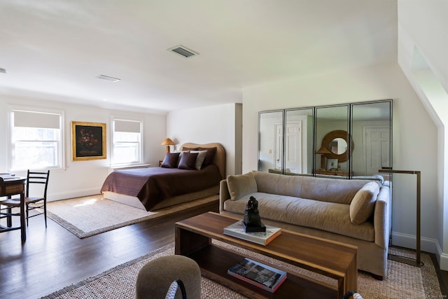 325 Old Mountain Rd, Farmington, CT 06032 - bedroom featuring baseboards and wood finished floors