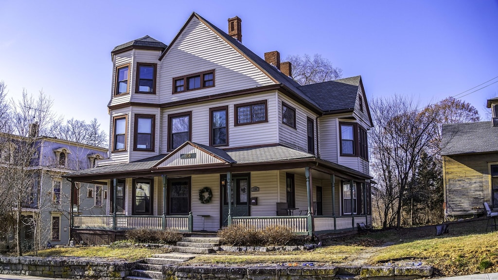 victorian home with covered porch