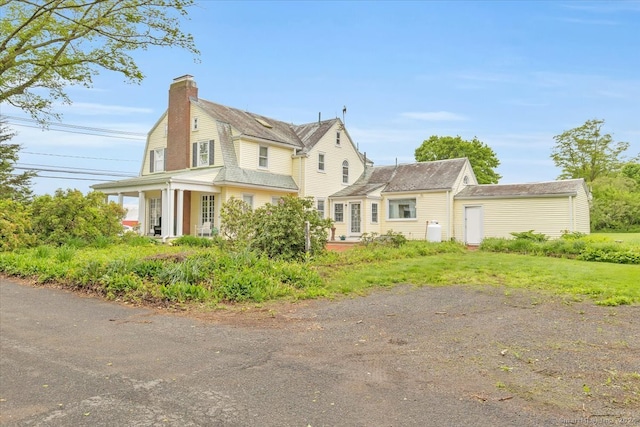 view of front of home with covered porch