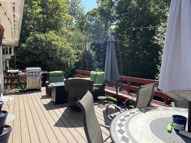 deck with grilling area