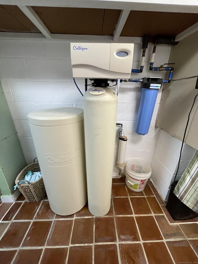 view of utility room