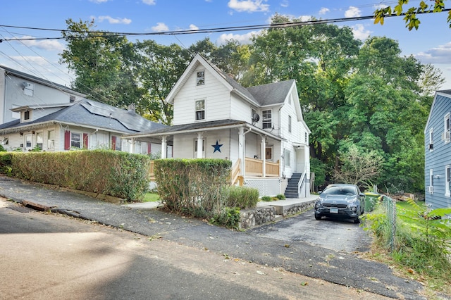 view of front of property with covered porch