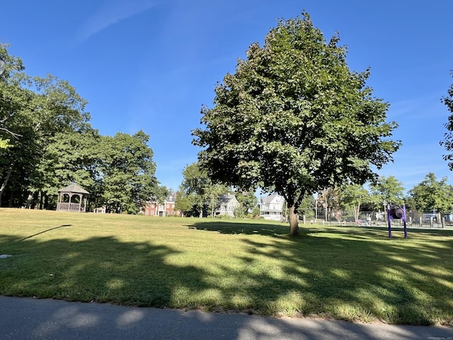 45 Sunnyledge St, New Britain, CT 06052
