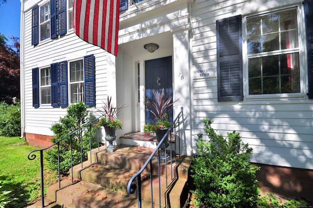 view of property entrance