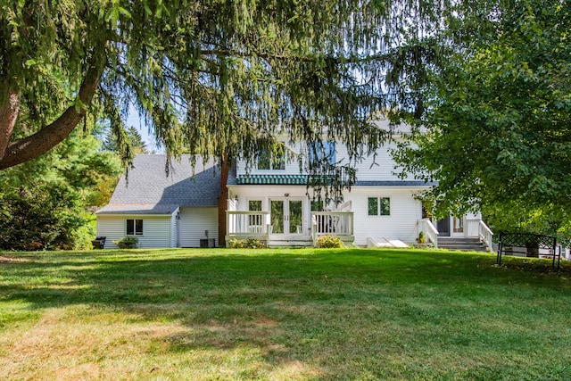 view of front of home with a front yard