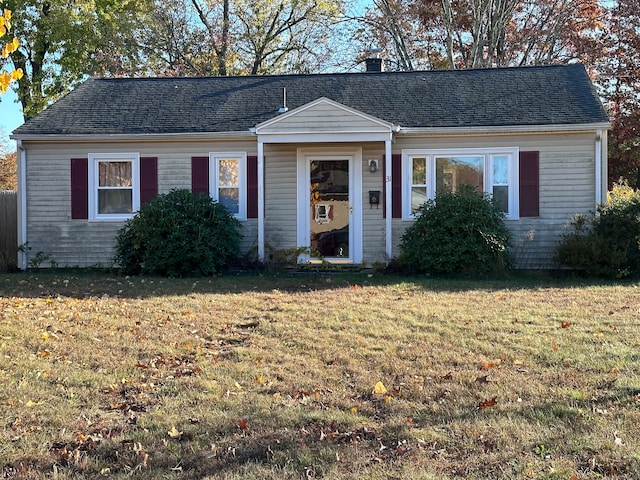 view of front of house with a front yard