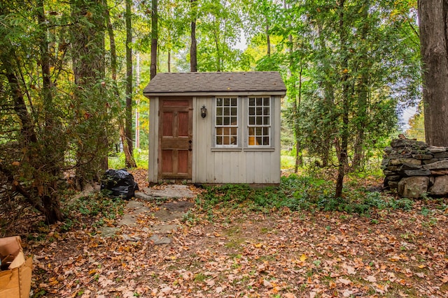 view of outbuilding