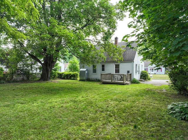 23 Nassau Cir E, Hartford, CT 06118 - view of yard featuring a wooden deck