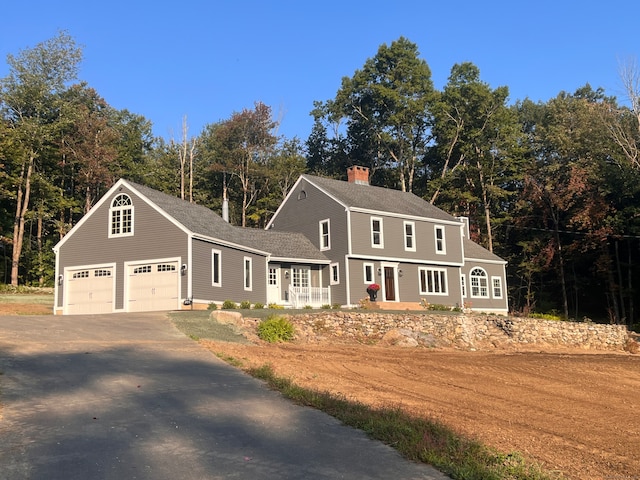 view of front facade featuring a garage