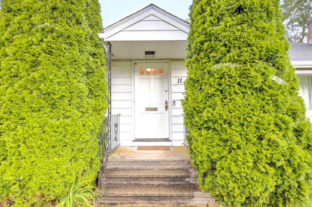 view of entrance to property