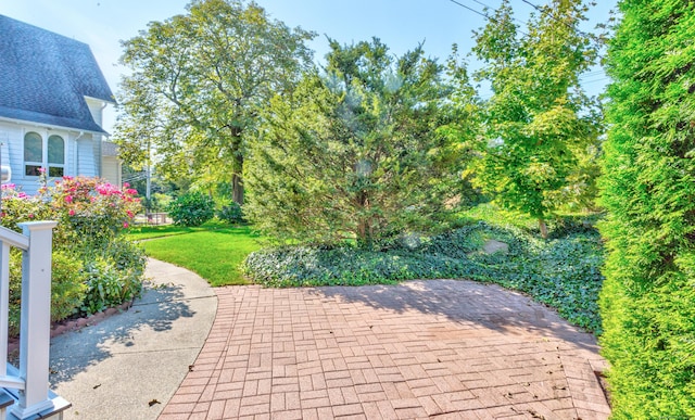 82 Thimble Island Rd, Branford, CT 06405 - view of patio / terrace