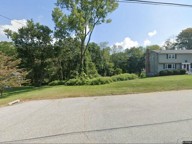 Listing photo 2 for 64 Columbine Rd, Tolland CT 06084