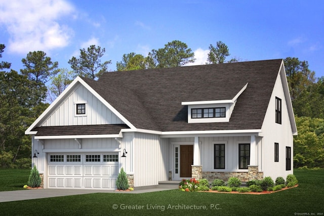 view of front of home with a front lawn