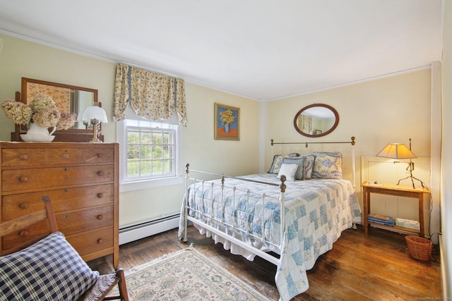 66 Artillery Rd, Middlebury, CT 06762 - bedroom featuring baseboard heating, crown molding, and hardwood / wood-style flooring
